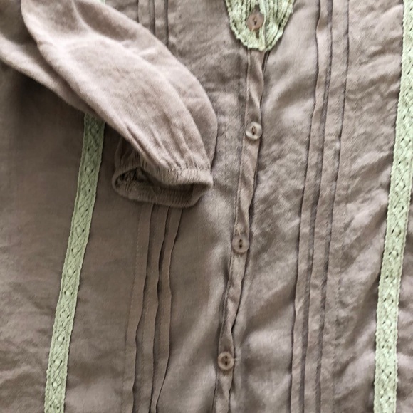 Top - Picture 3 of 4